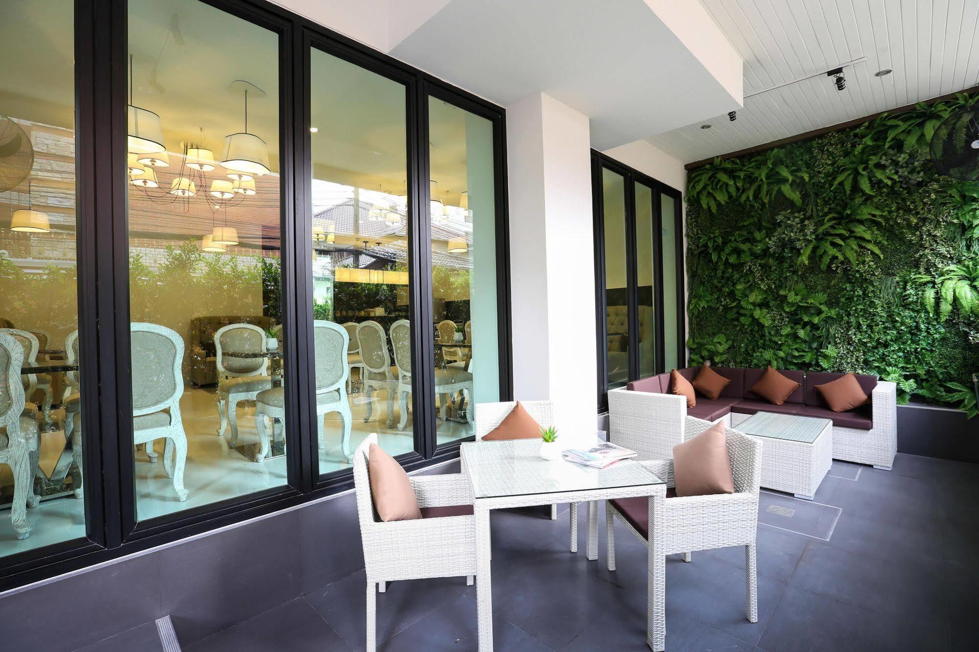 The Sathon Vimanda Hotel Bangkok Extérieur photo