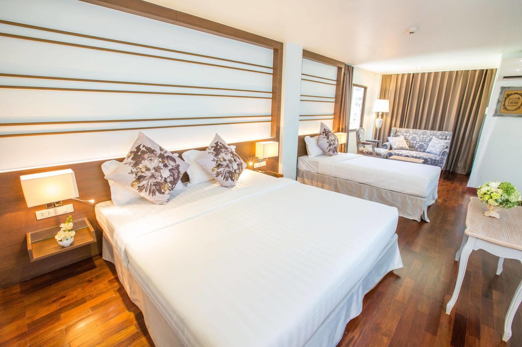The Sathon Vimanda Hotel Bangkok Extérieur photo