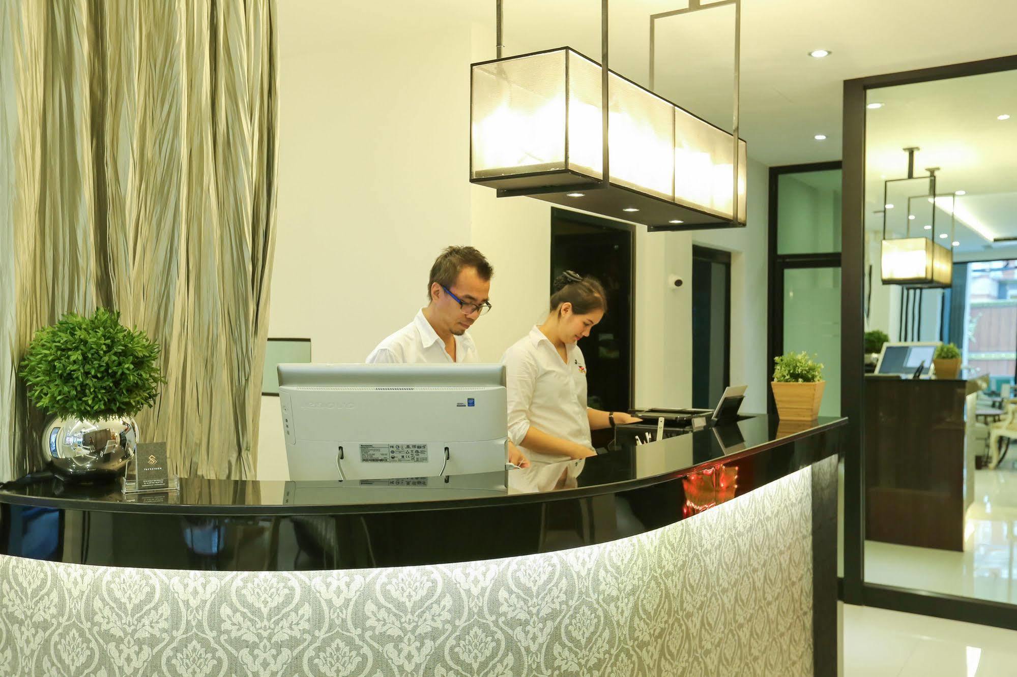 The Sathon Vimanda Hotel Bangkok Extérieur photo